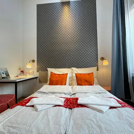 Bed & Breakfast Centerpoint Panzio Digital Pansion Heritage Collection