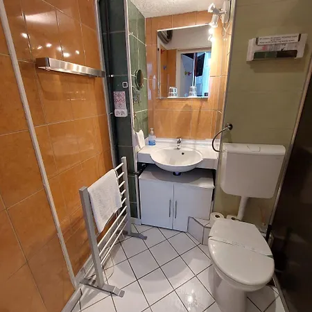 Centerpoint Panzio Digital Pansion Heritage Collection Bed & Breakfast