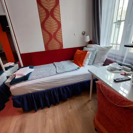 Bed & Breakfast Centerpoint Panzio Digital Pansion Heritage Collection