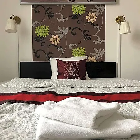 לינה וארוחת בוקר Centerpoint Digital Pansion Heritage Collection
